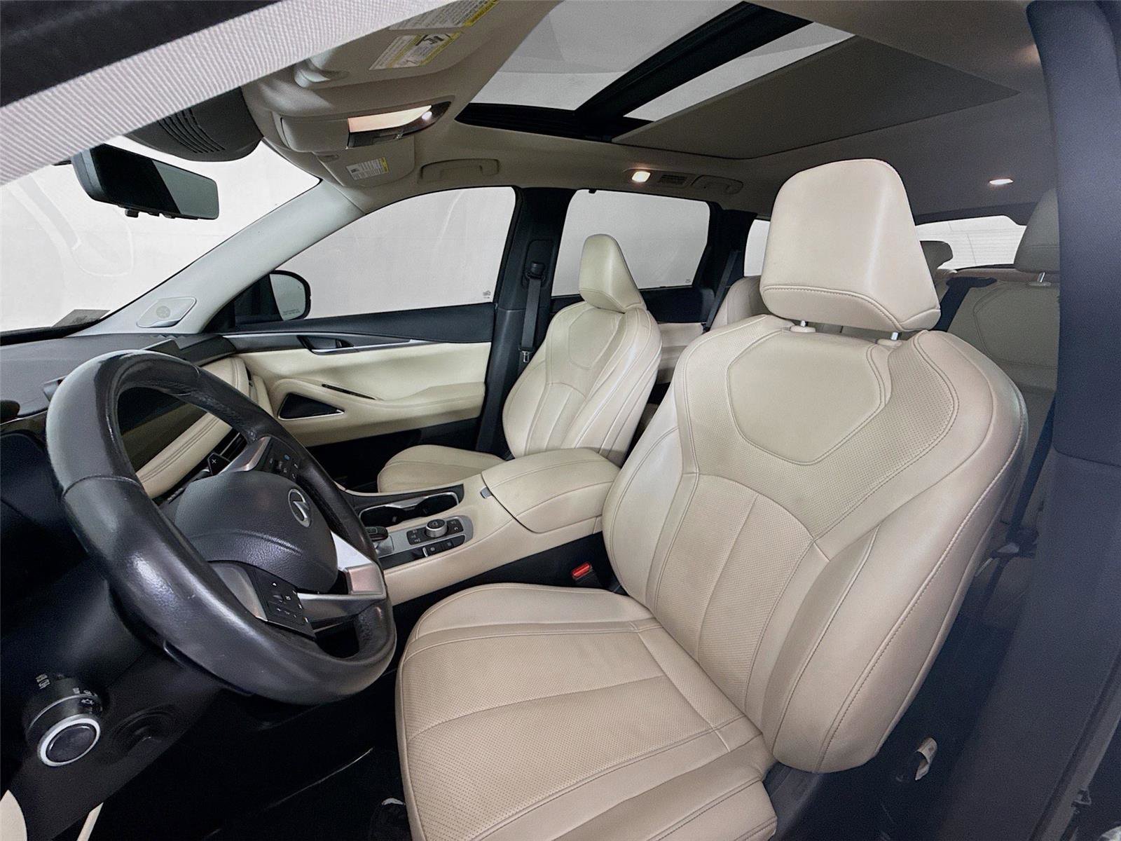 Used 2022 INFINITI QX60 Luxe w/ Vision Package image 2