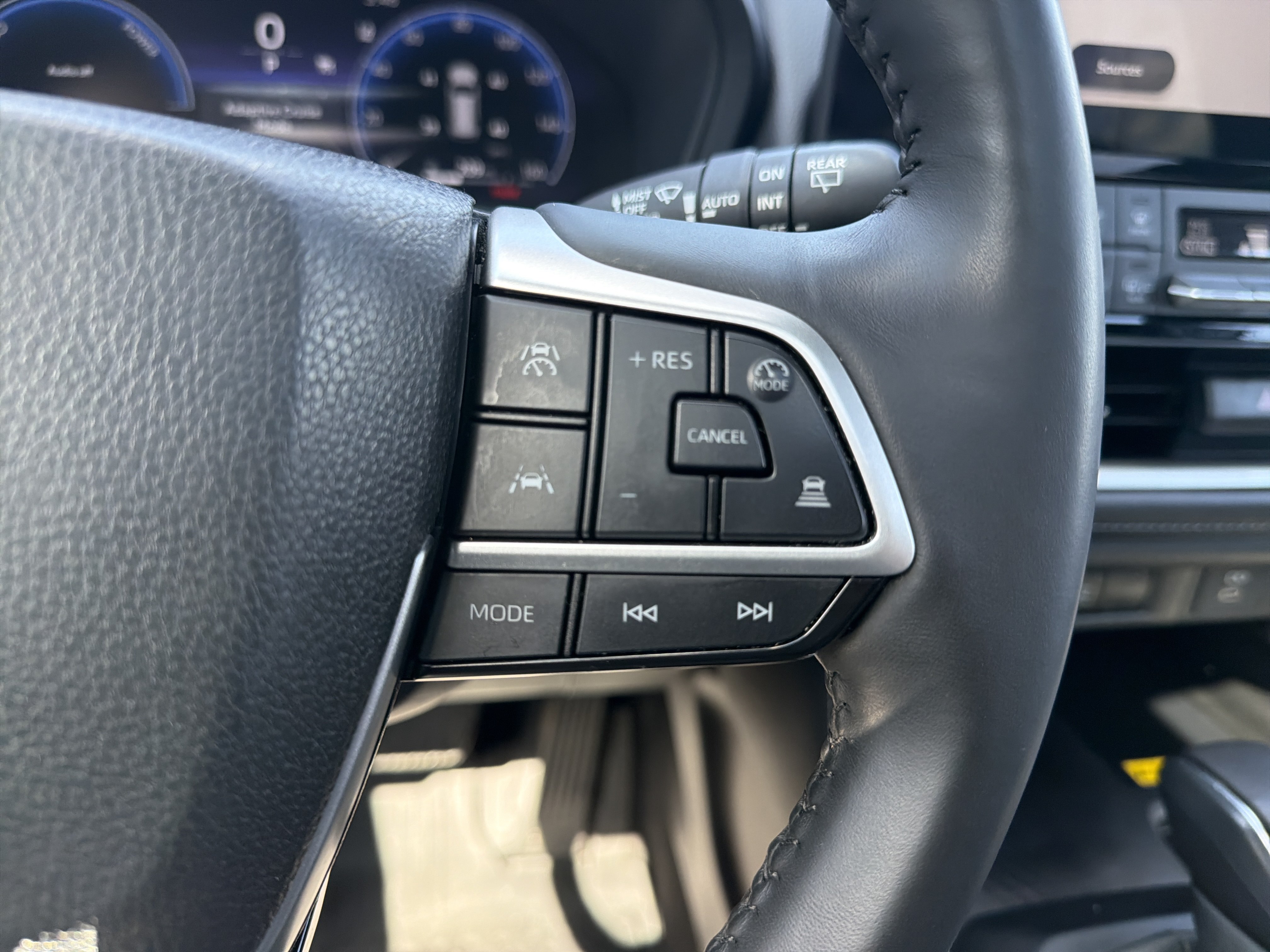 Used 2025 Toyota Grand Highlander AWD Hybrid image 20