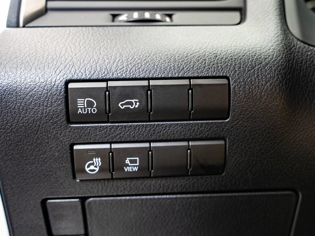 Used 2022 Lexus RX 350L Premium w/ Premium Package AWD/4WD image 28