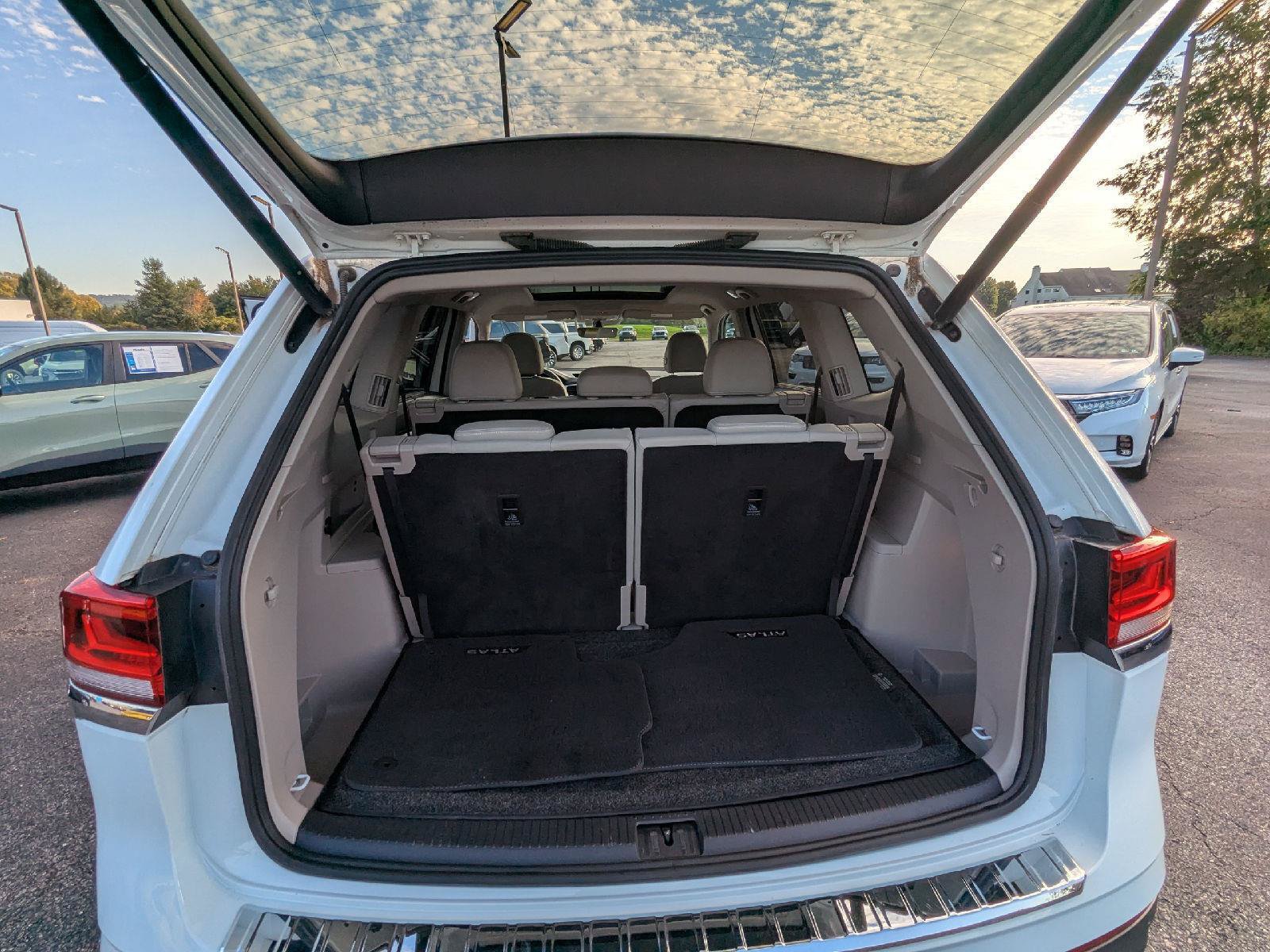 Used 2023 Volkswagen Atlas SE AWD/4WD image 27