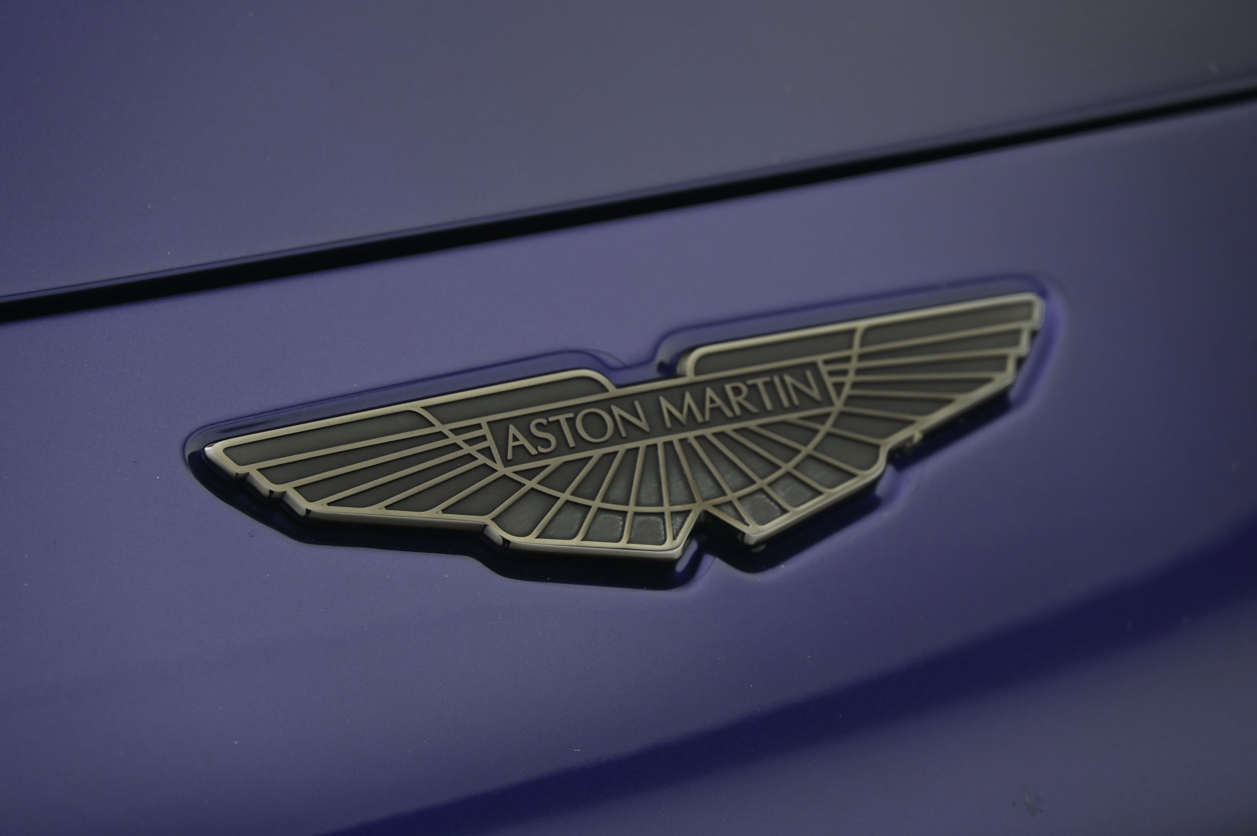 Used 2023 Aston Martin V12 Vantage Roadster image 14