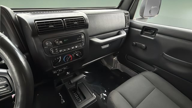 Used 2006 Jeep Wrangler Unlimited AWD/4WD image 24