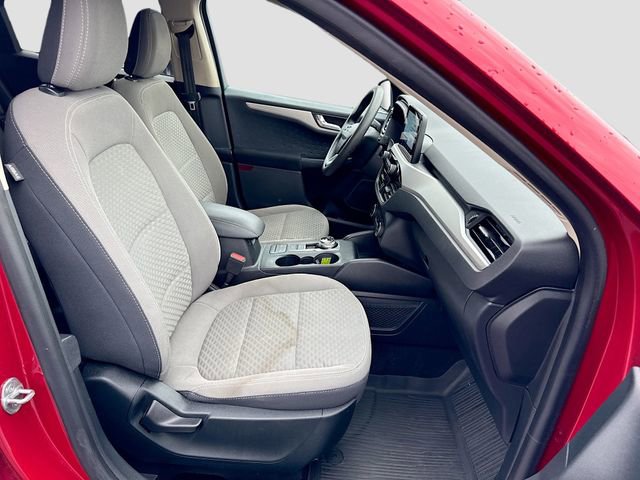 Certified 2020 Ford Escape SE image 31