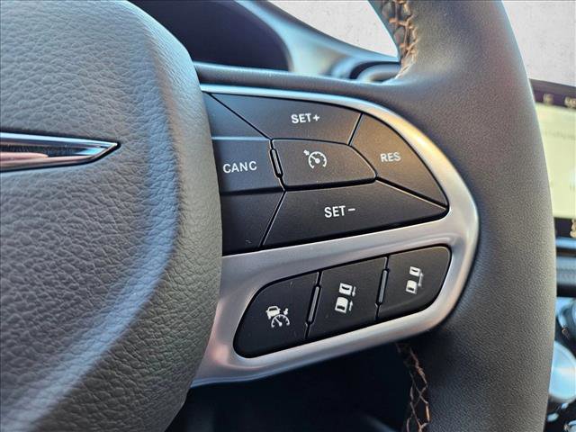 New 2026 Chrysler Pacifica Pinnacle image 14