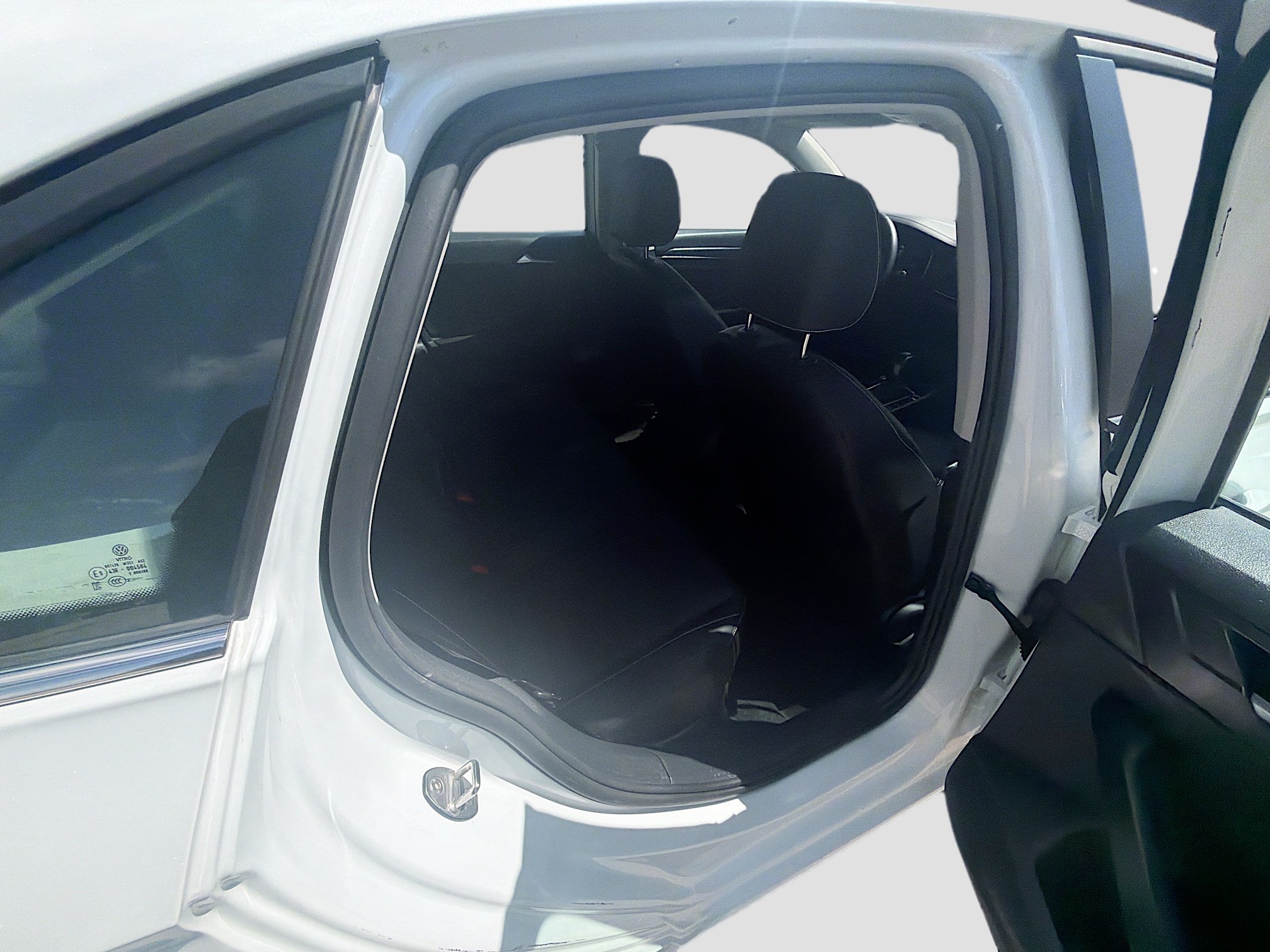Used 2023 Volkswagen Jetta SE FWD image 27