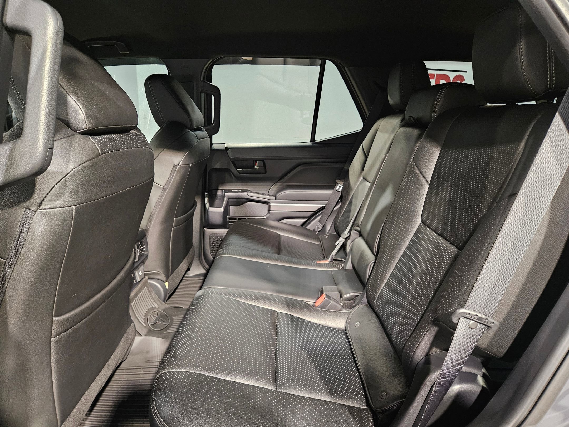Certified 2025 Toyota 4Runner TRD Off-Road AWD/4WD image 35