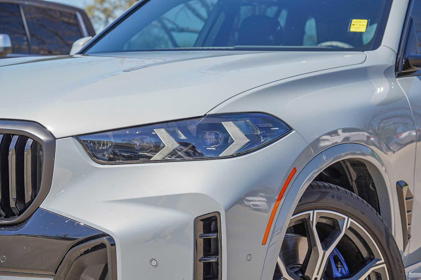 Used 2026 BMW X5 xDrive40i w/ M Sport Package image 3