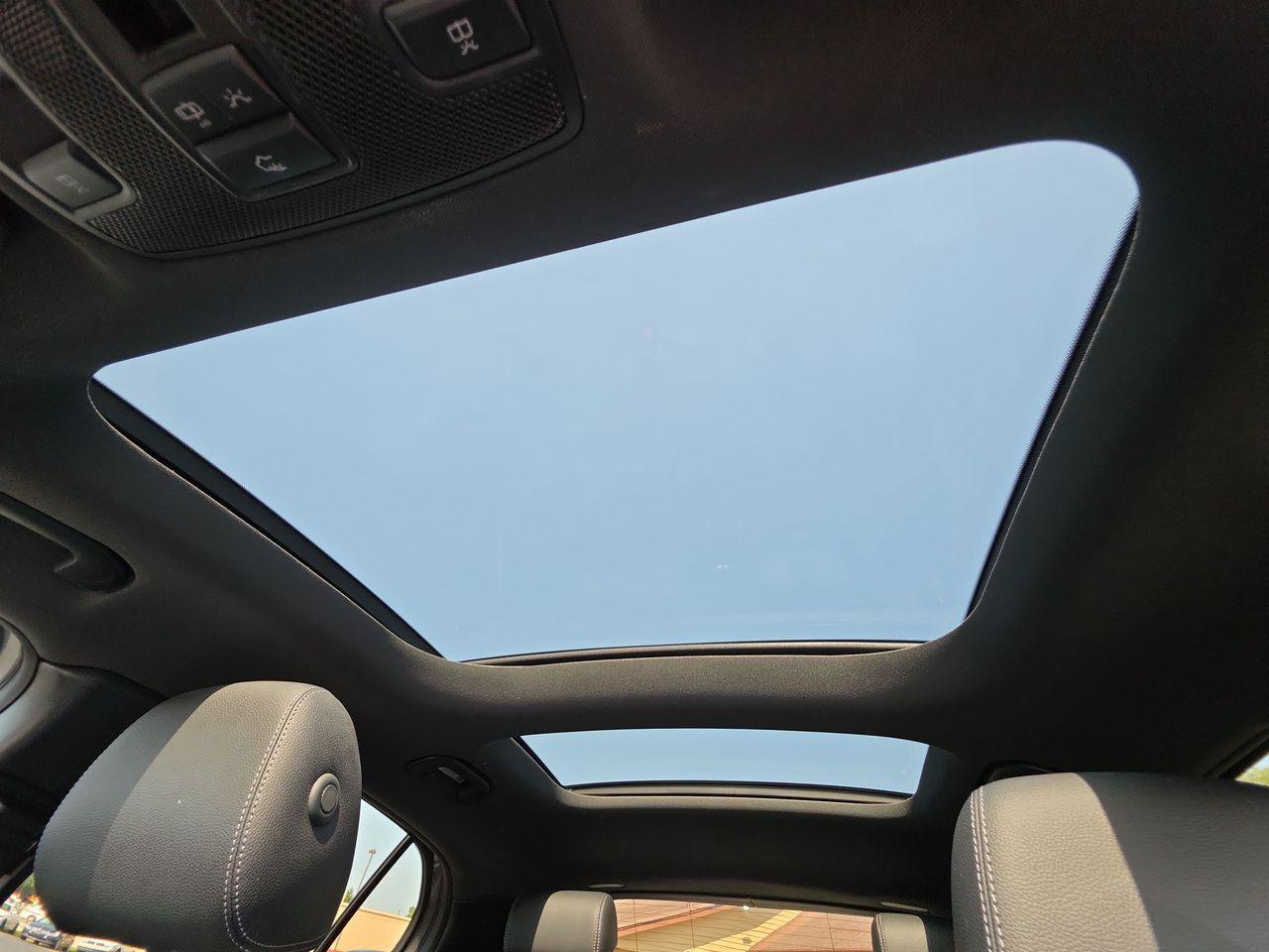 Used 2018 Mercedes-Benz GLA 250 4MATIC image 27