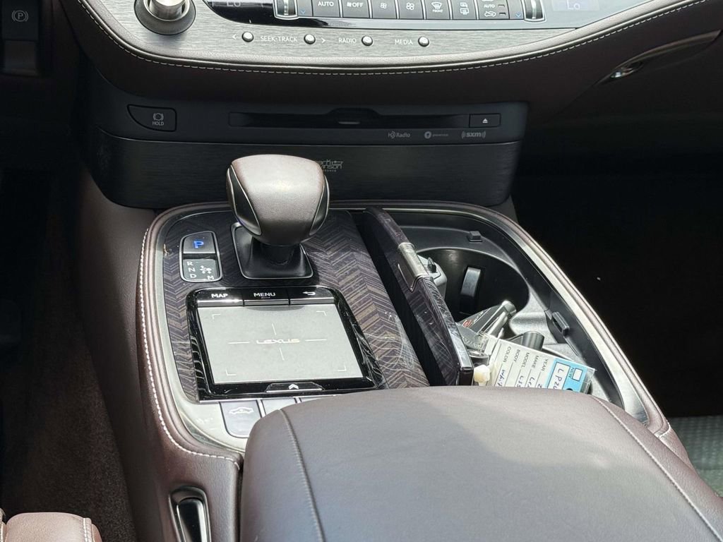 Used 2020 Lexus LS 500 w/ Interior Upgrade Package RWD image 19