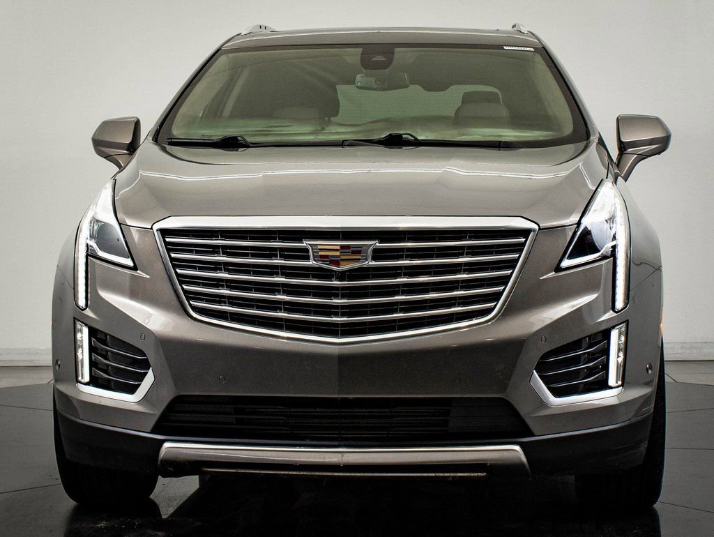 Used 2018 Cadillac XT5 Platinum w/ Driver Assist Package image 2