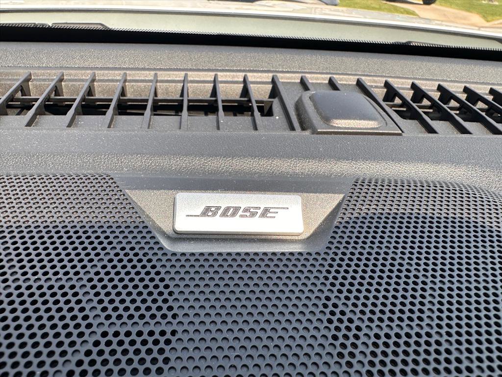 Used 2025 GMC Canyon Denali image 23