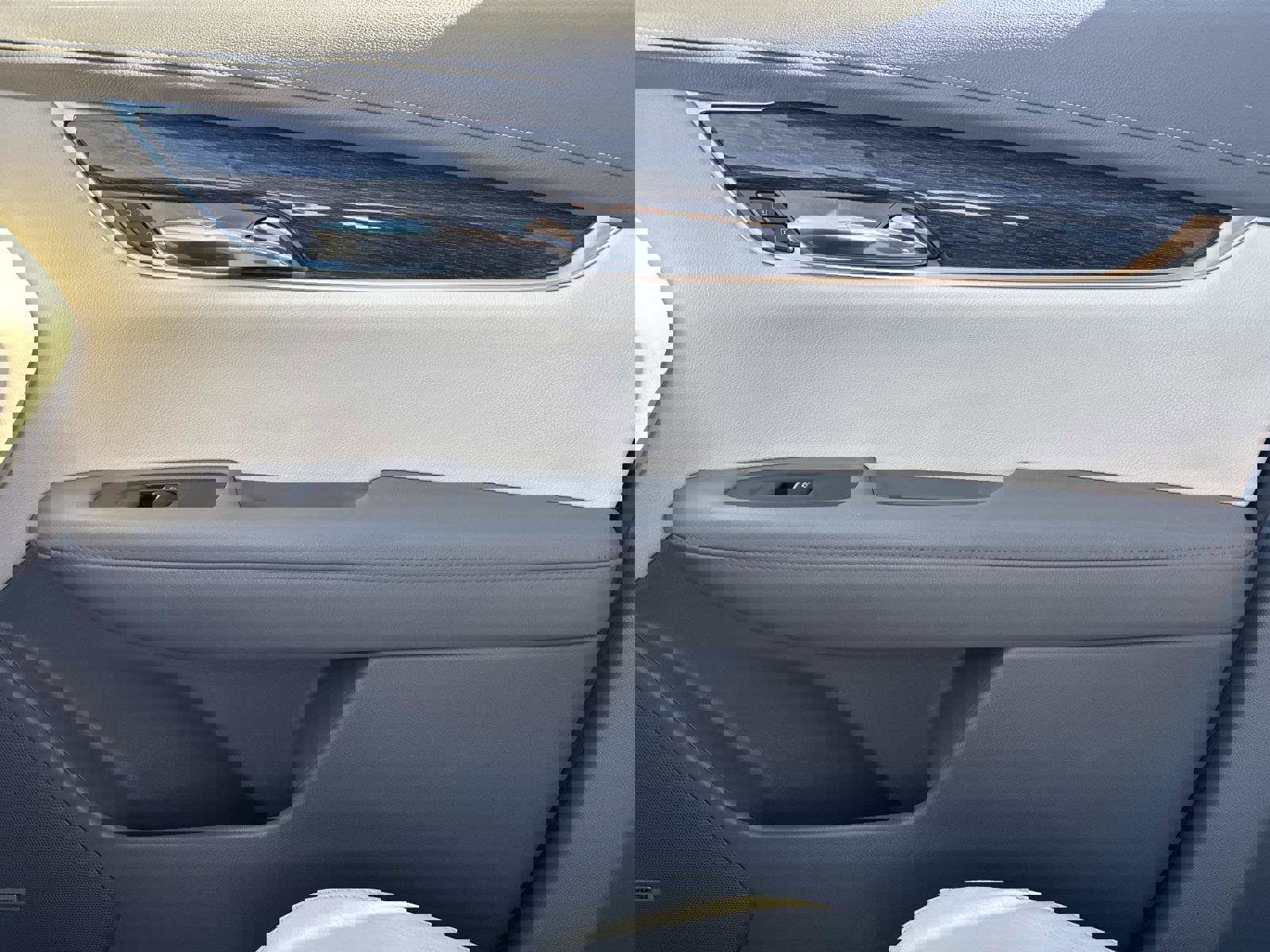 Used 2021 Cadillac XT6 Premium Luxury image 24