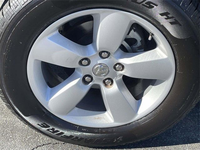 Used 2024 RAM 1500 Classic SLT image 9