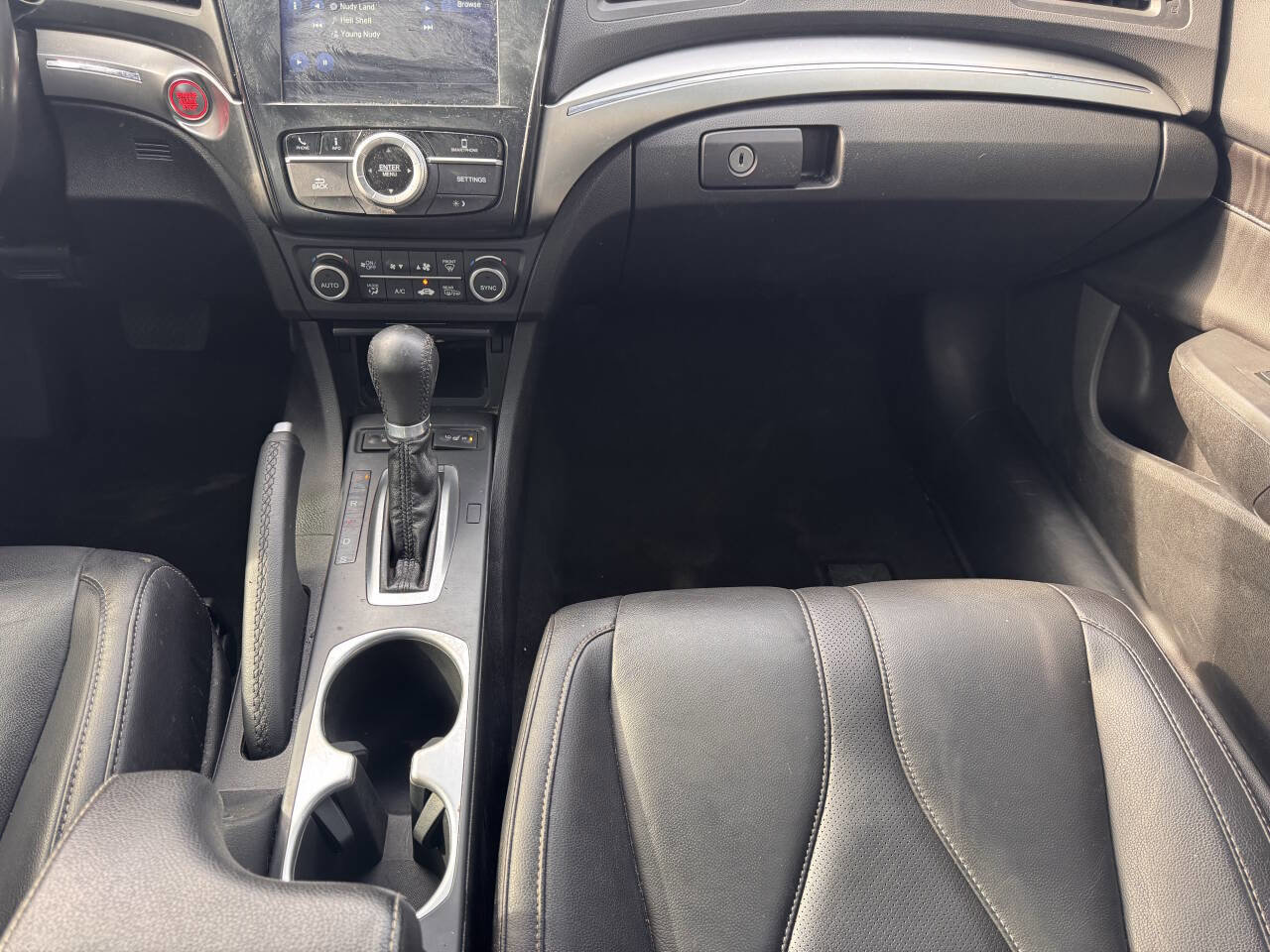 Used 2021 Acura ILX w/Premium 4dr Sedan Package image 22