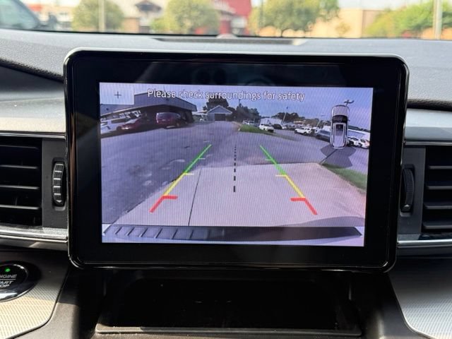 Used 2020 Ford Explorer XLT w/ Equipment Group 202A AWD/4WD image 28