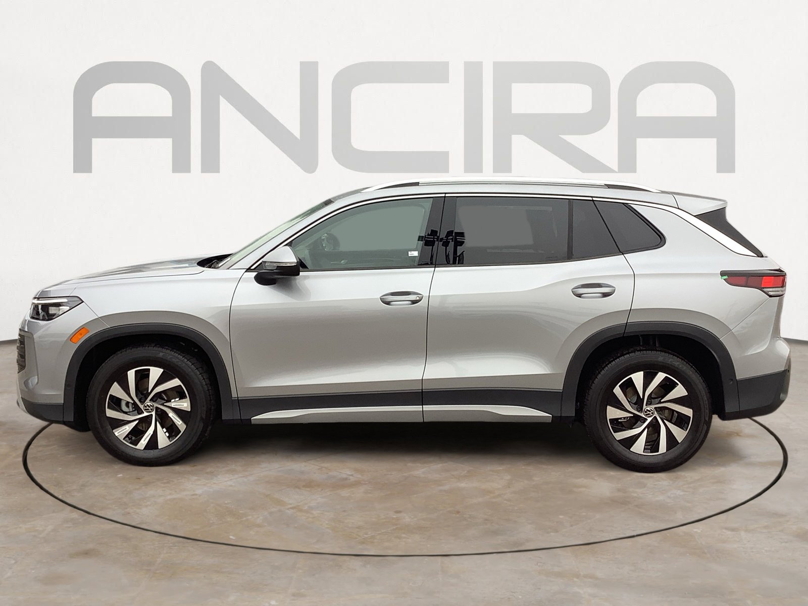 New 2026 Volkswagen Tiguan S image 5