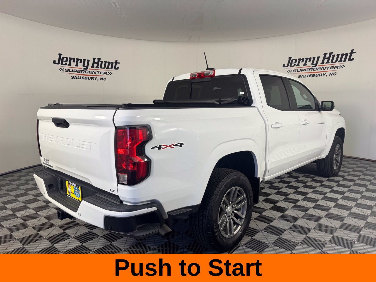 Used 2023 Chevrolet Colorado LT w/ LT Convenience Package II AWD/4WD image 7