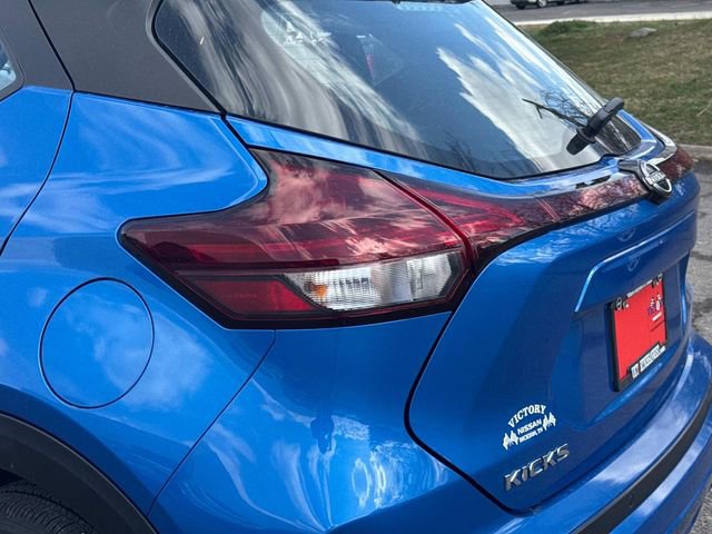 Certified 2025 Nissan Kicks Play S image 13