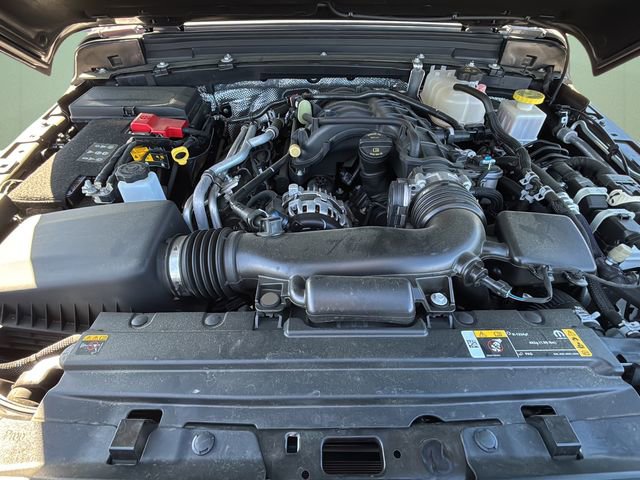 Certified 2024 Jeep Gladiator Sport AWD/4WD image 12
