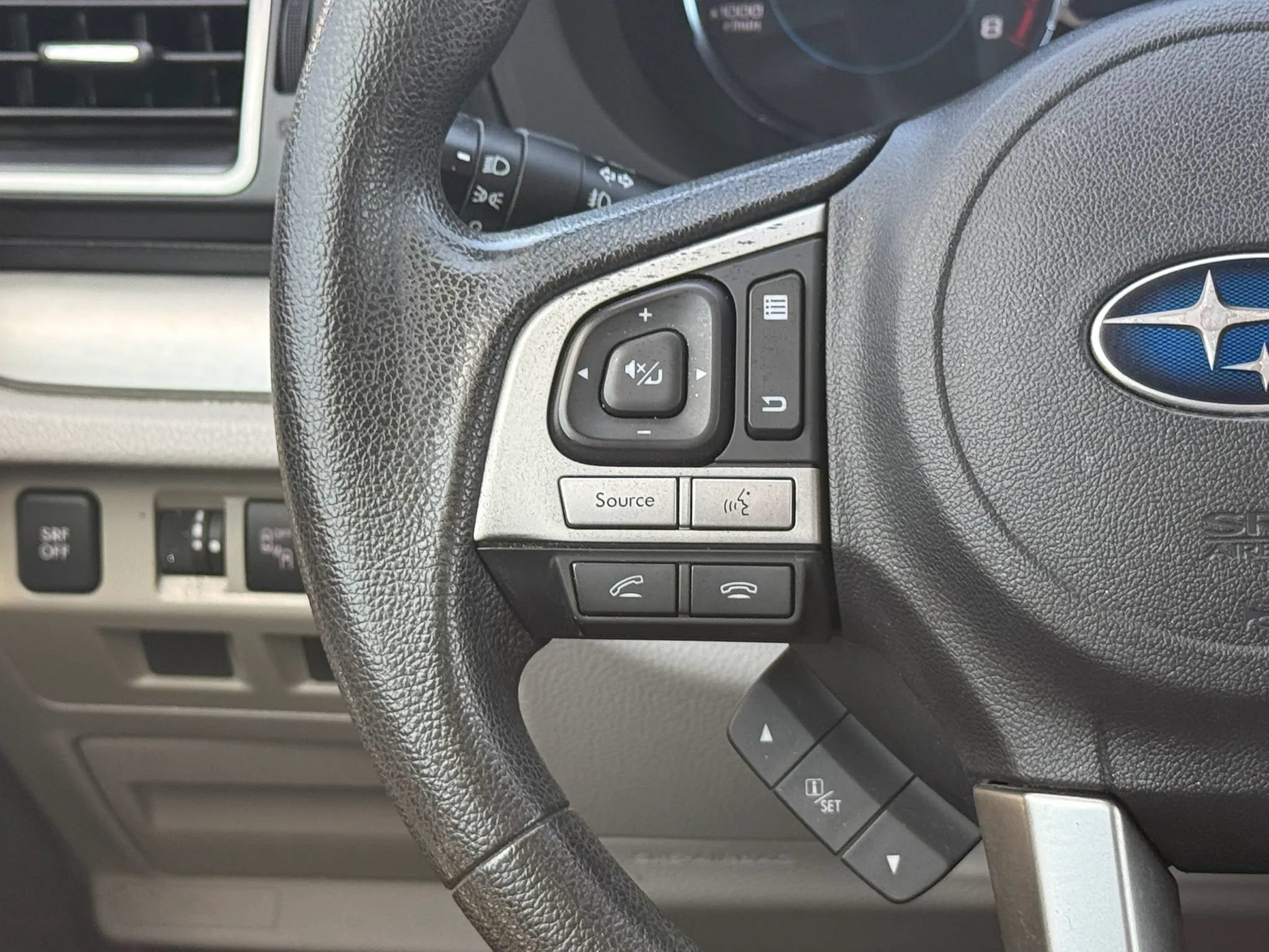Used 2018 Subaru Forester 2.5i Premium AWD/4WD image 16