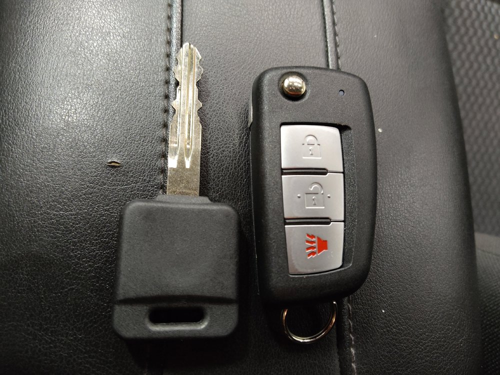 Used 2021 Nissan Rogue Sport S FWD image 32