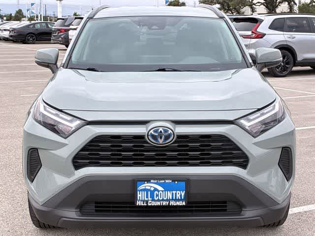Used 2022 Toyota RAV4 XLE w/ XLE Grade Weather Package AWD/4WD image 9
