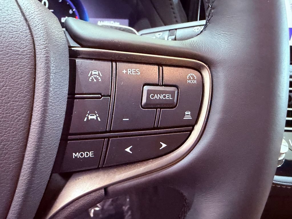 Certified 2024 Lexus LS 500 RWD image 22