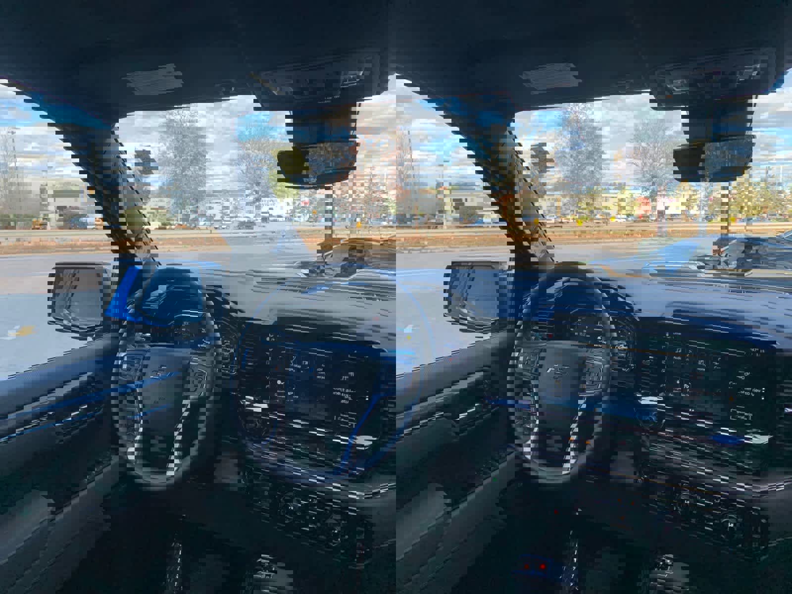 Used 2025 Chevrolet Silverado 1500 ZR2 w/ Technology Package image 35