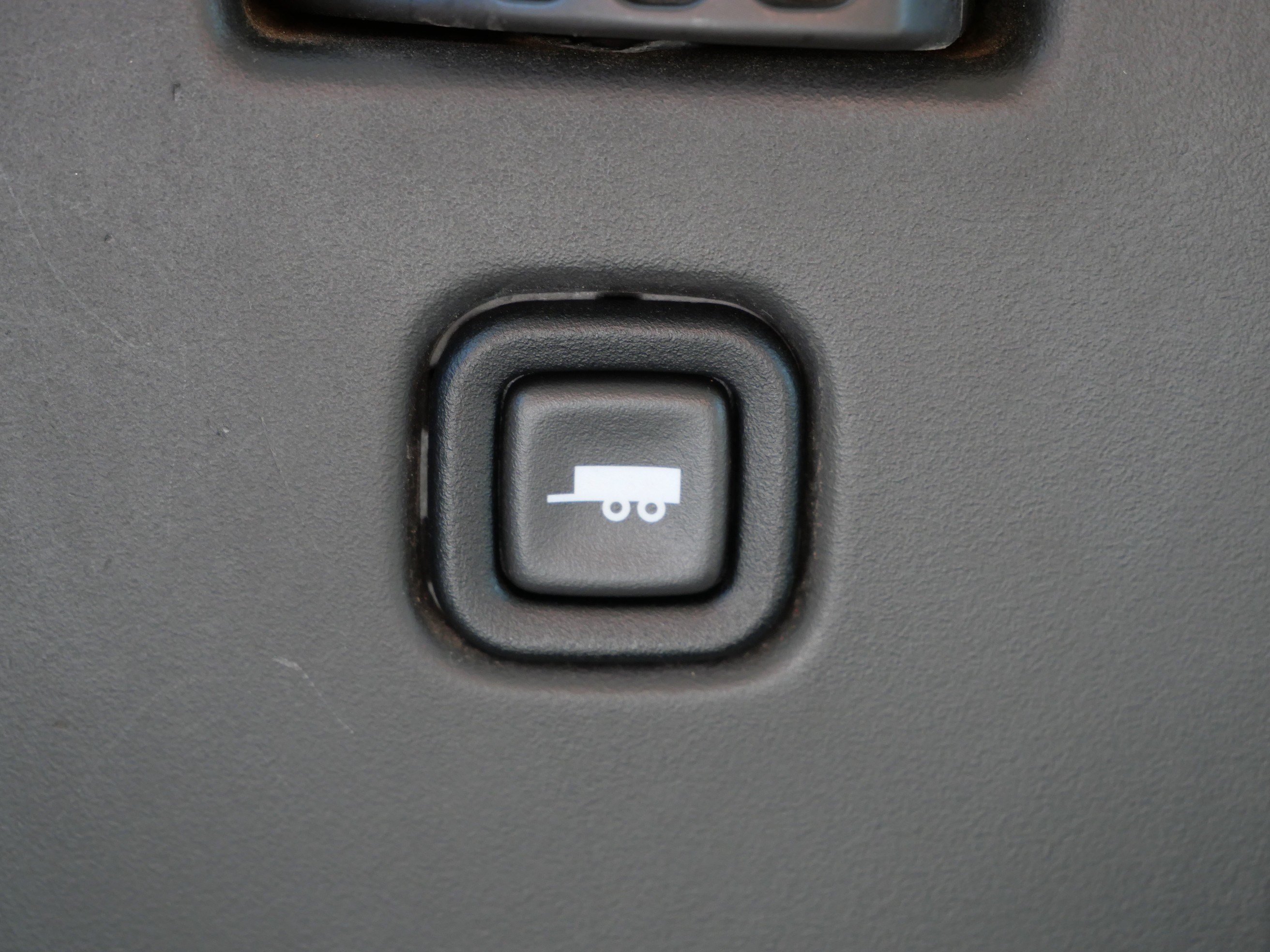 Used 2017 Chevrolet Express 2500 RWD image 31