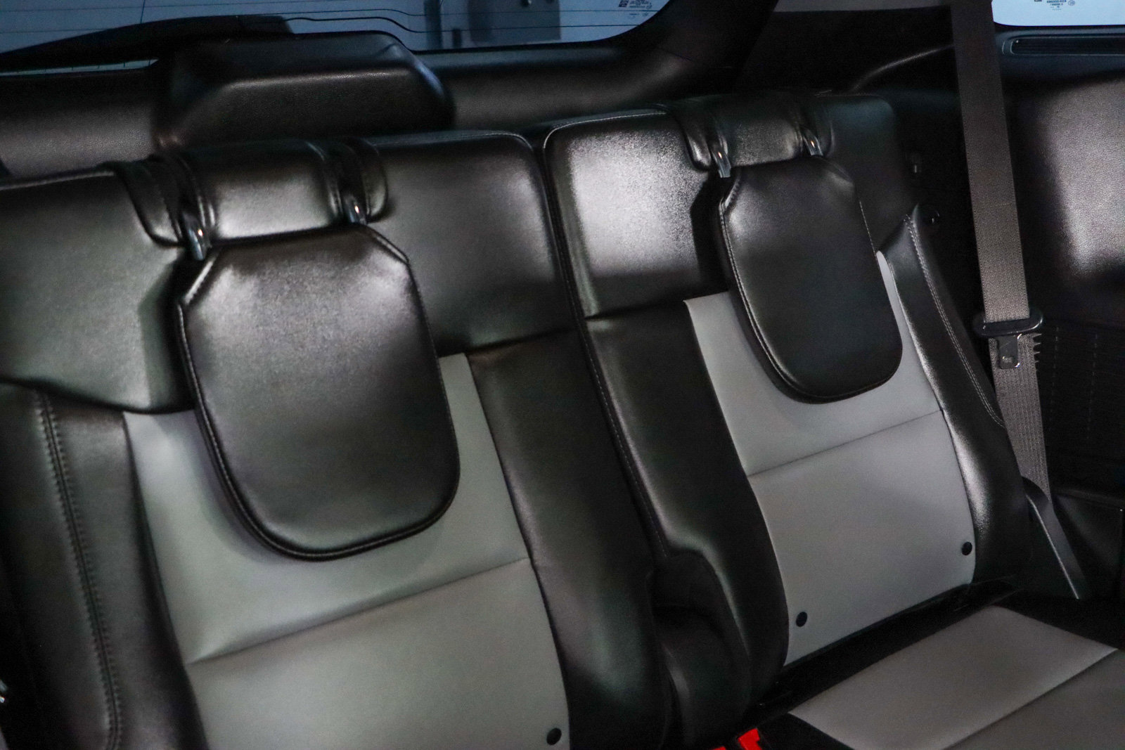 Used 2022 Ford Explorer XLT w/ XLT Sport Appearance Package image 30