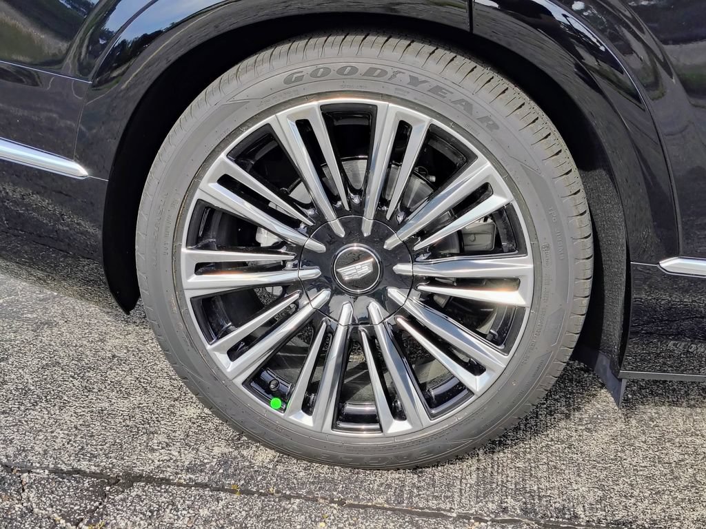 New 2027 Cadillac Vistiq Premium Luxury w/ LPO, Floor Liner Package AWD/4WD image 11