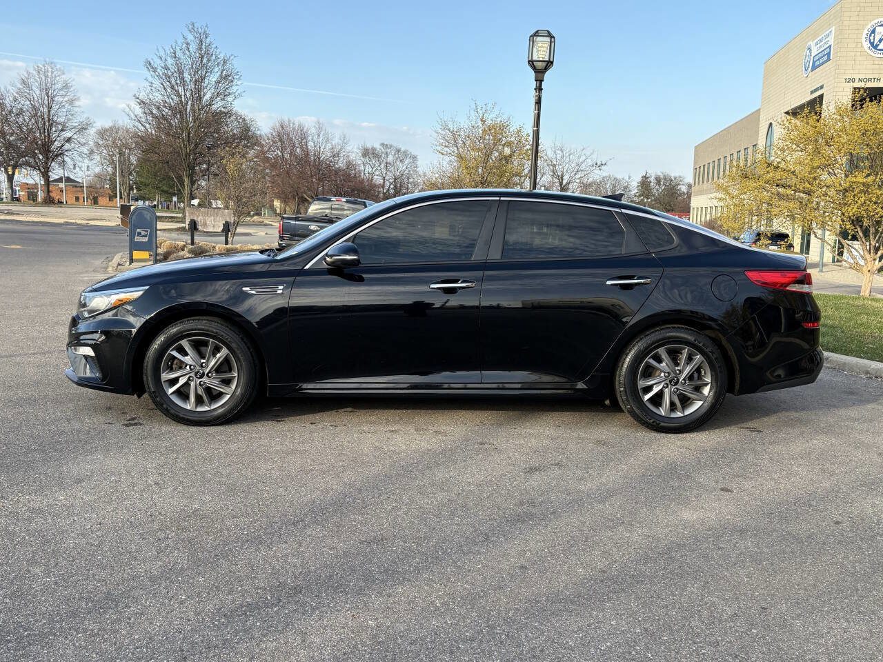 Used 2019 Kia Optima LX FWD image 18