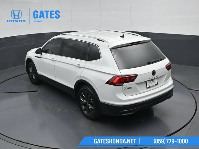 Used 2022 Volkswagen Tiguan SE FWD image 55