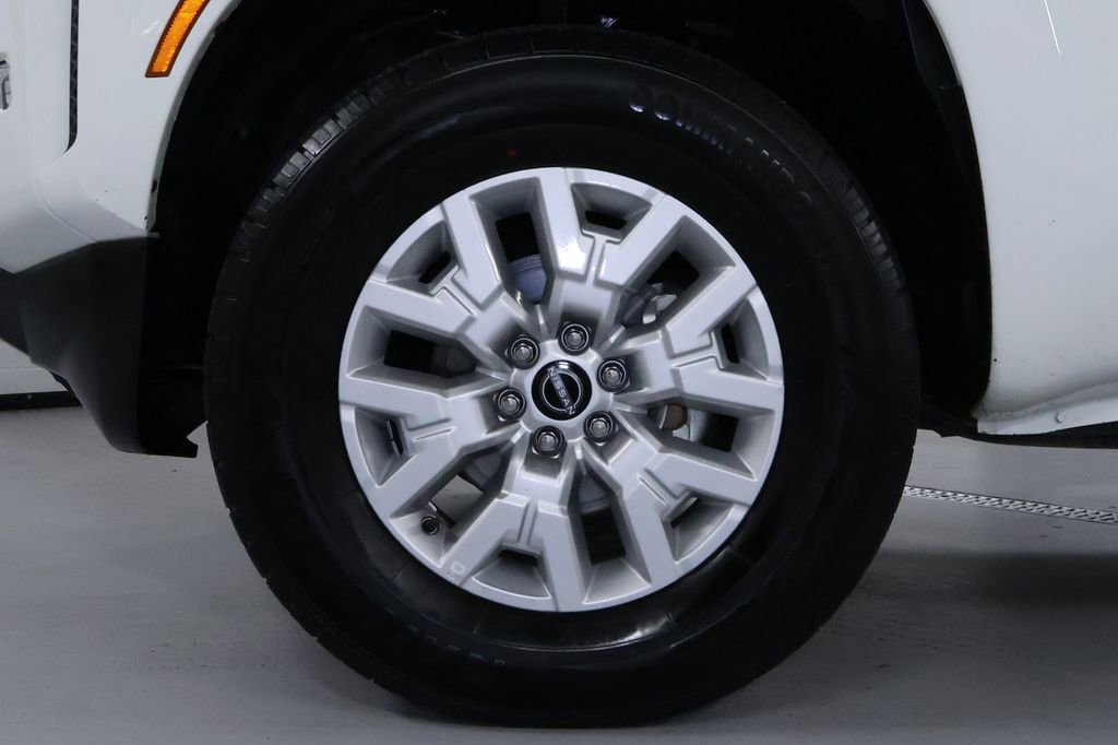 Used 2024 Nissan Frontier SV w/ SV Convenience Package image 32