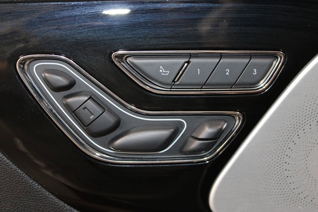 Used 2021 Lincoln Aviator Reserve w/ Equipment Group 201A AWD/4WD image 22