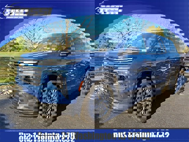 New 2026 Chevrolet Traverse LT w/ Driver Confidence Package image 1