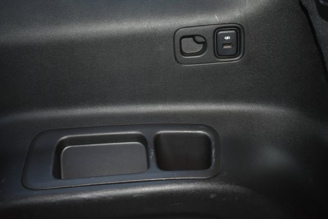 Used 2023 GMC Acadia SLT image 47