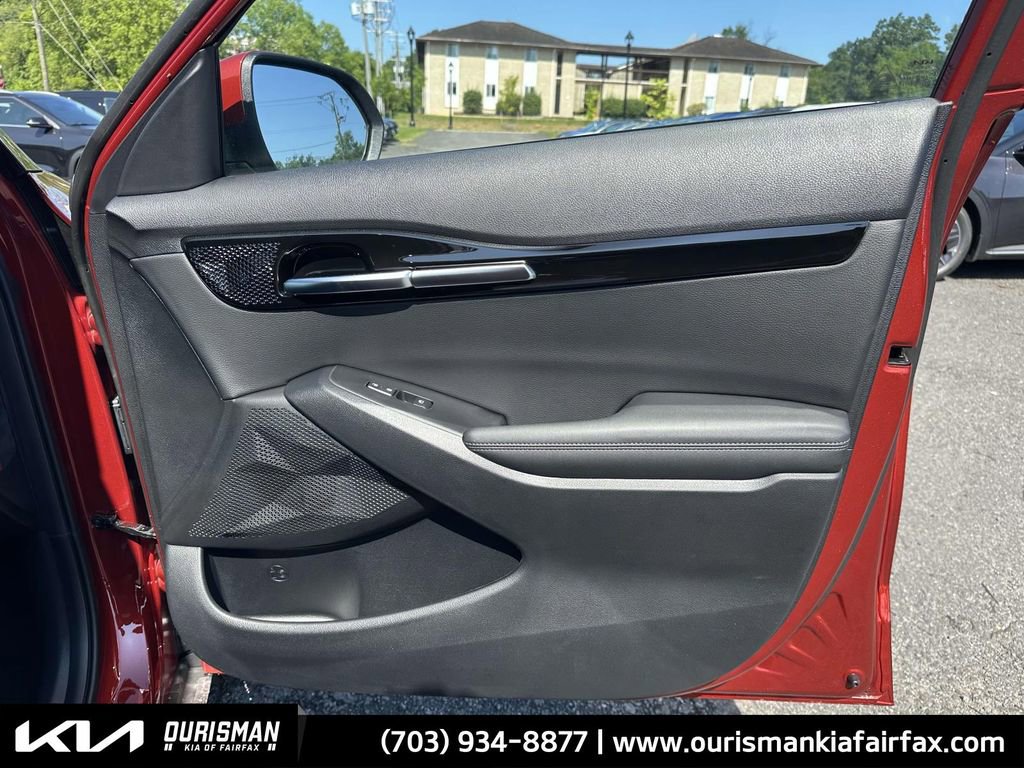 New 2025 Kia Seltos X-Line image 21