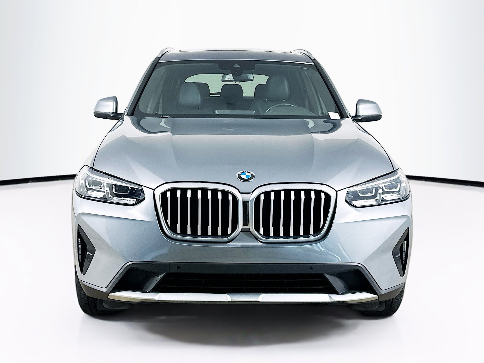Used 2024 BMW X3 sDrive30i RWD image 2