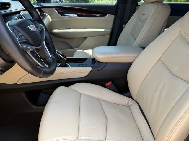 Used 2018 Cadillac XT5 Premium Luxury FWD image 10