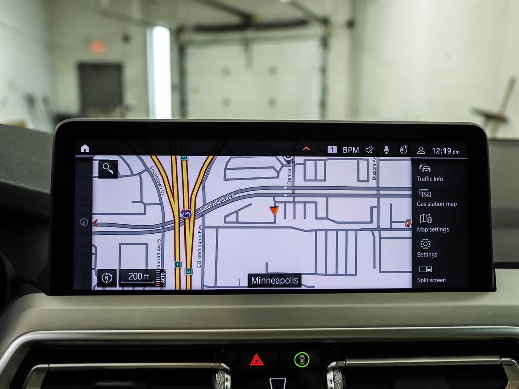 Certified 2025 BMW X4 xDrive30i image 16