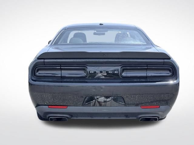 Used 2018 Dodge Challenger R/T w/ Blacktop Package RWD image 7