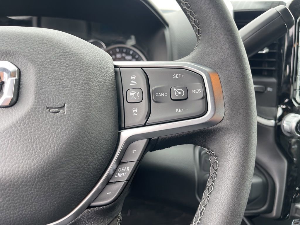 New 2025 RAM 2500 Big Horn AWD/4WD image 15