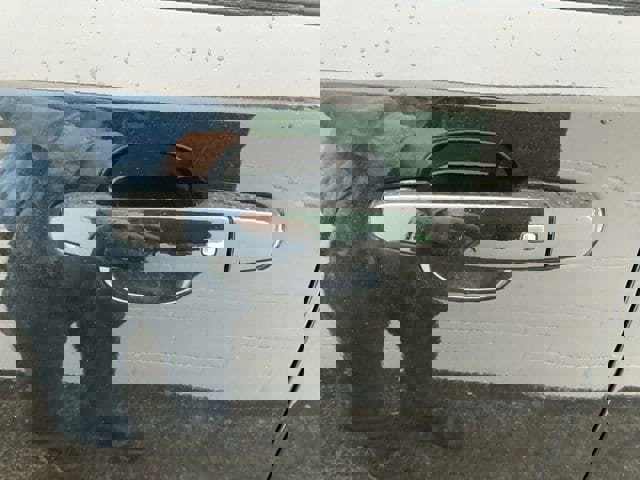 Used 2024 GMC Terrain SLT image 22