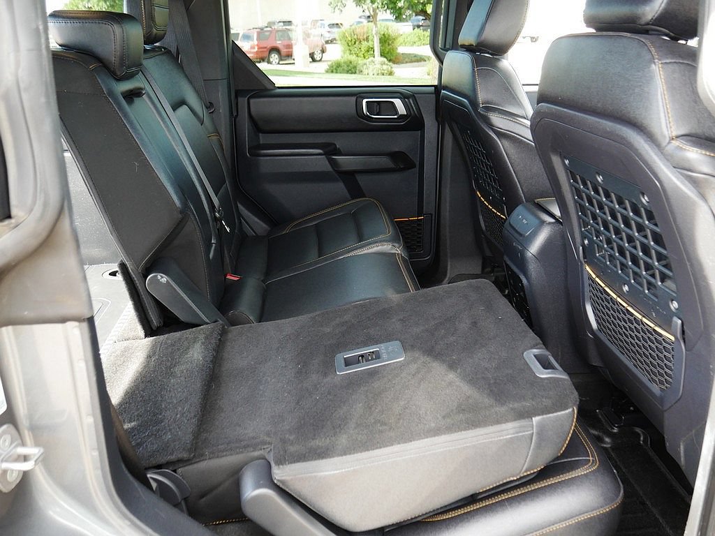 Used 2024 Ford Bronco Badlands AWD/4WD image 56