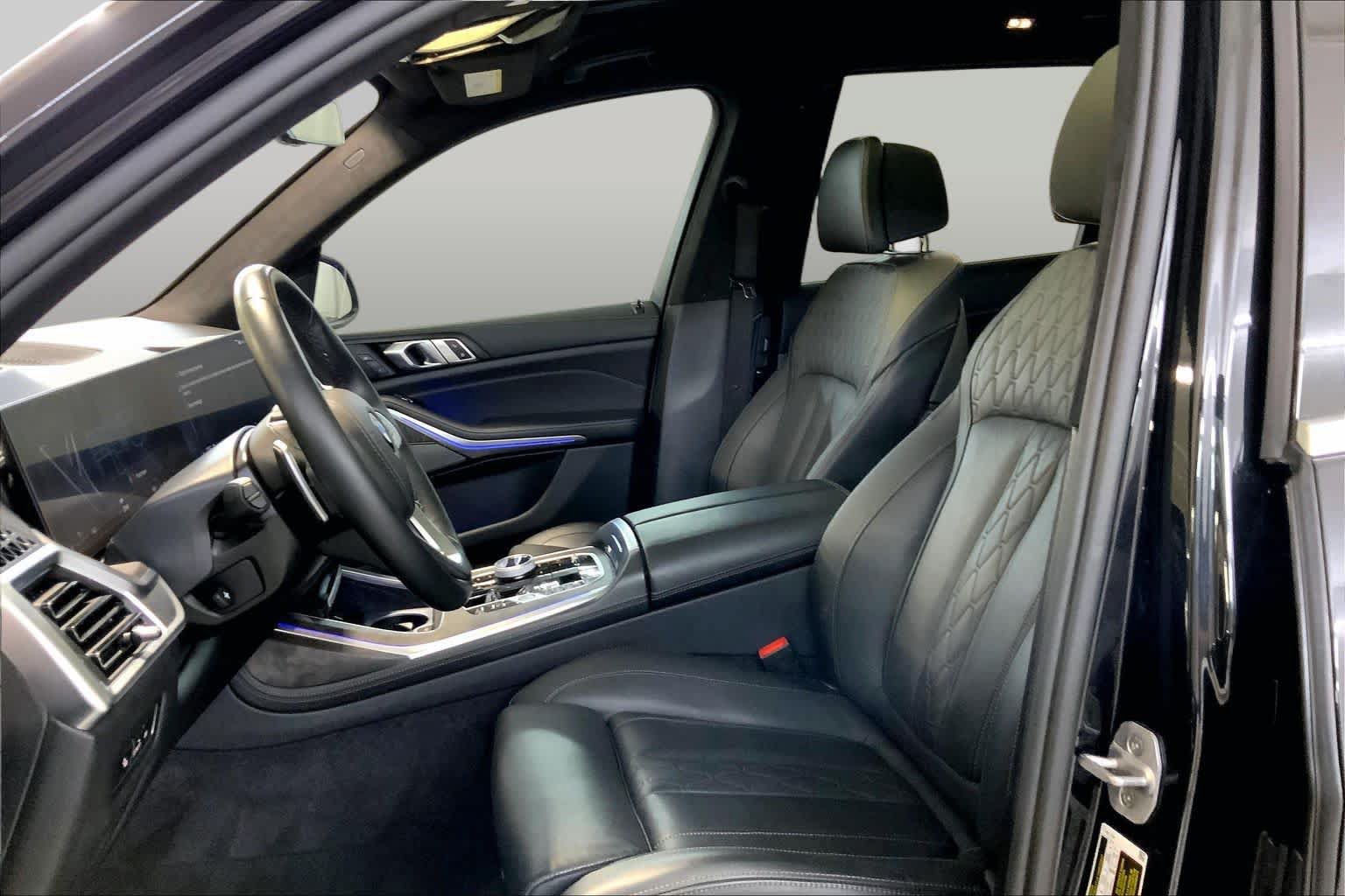Used 2025 BMW X7 xDrive40i w/ Executive Package AWD/4WD image 7