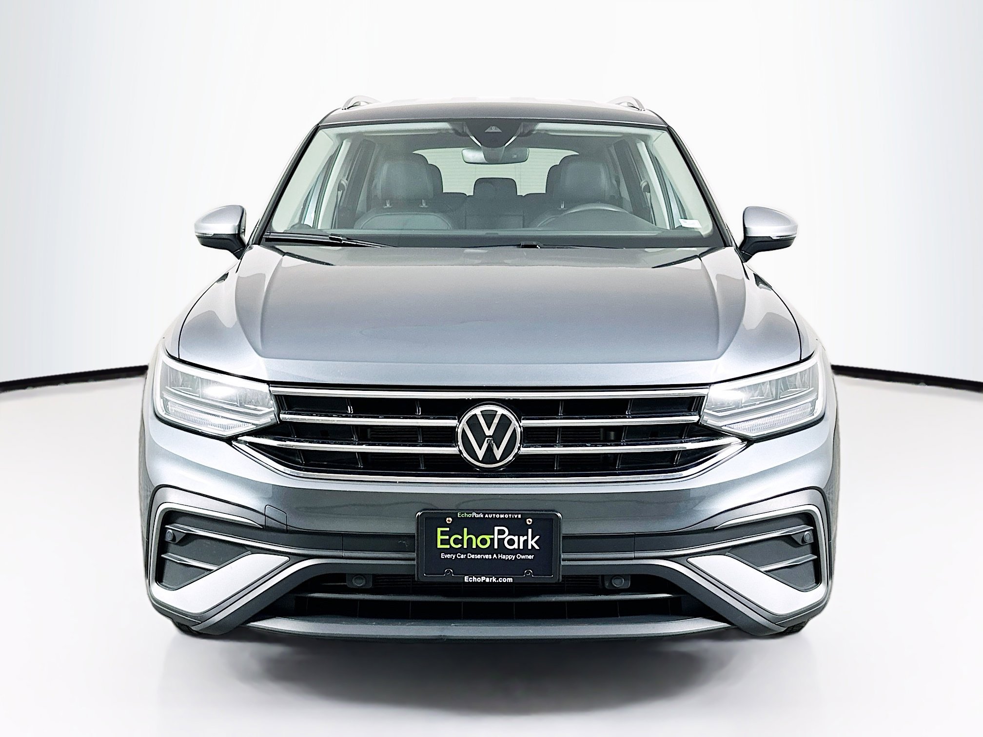 Used 2024 Volkswagen Tiguan Wolfsburg Edition image 2