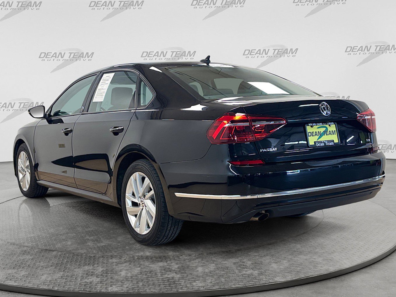 Used 2019 Volkswagen Passat 2.0T Wolfsburg FWD image 6