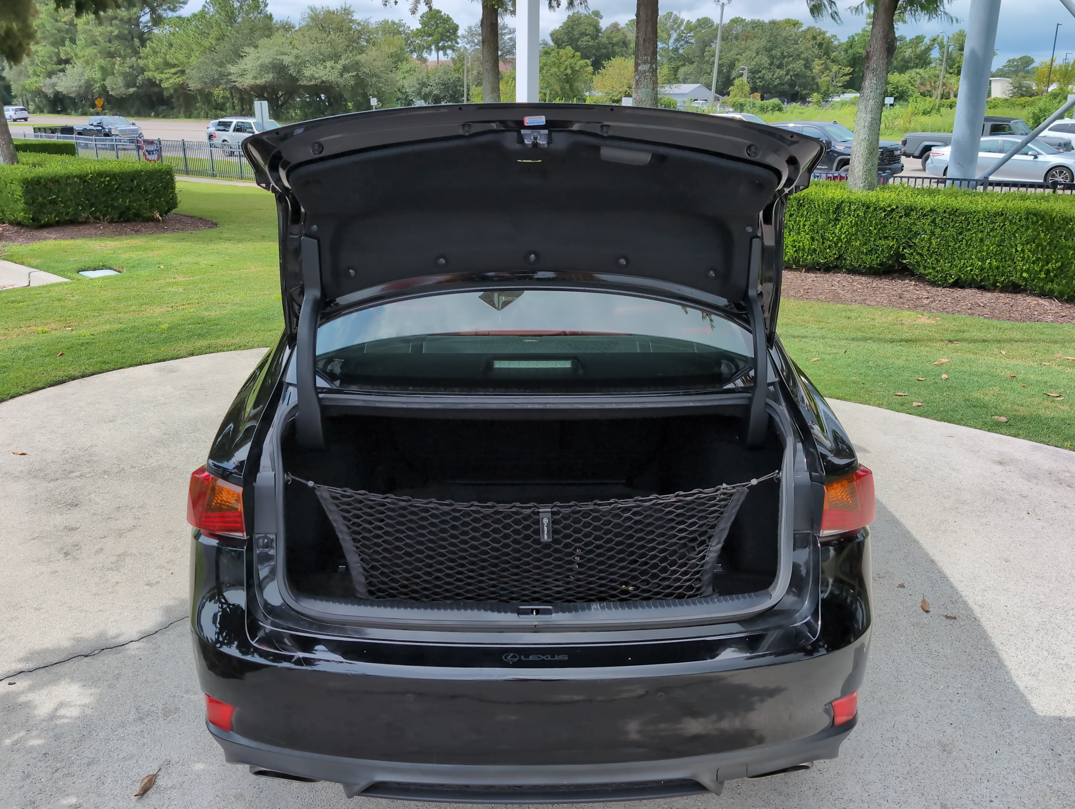 Used 2019 Lexus IS 350 F Sport w/ F Sport Package RWD image 32