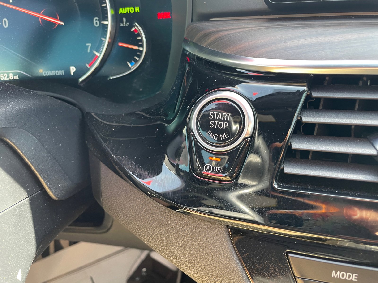 Used 2018 BMW M550i xDrive image 19